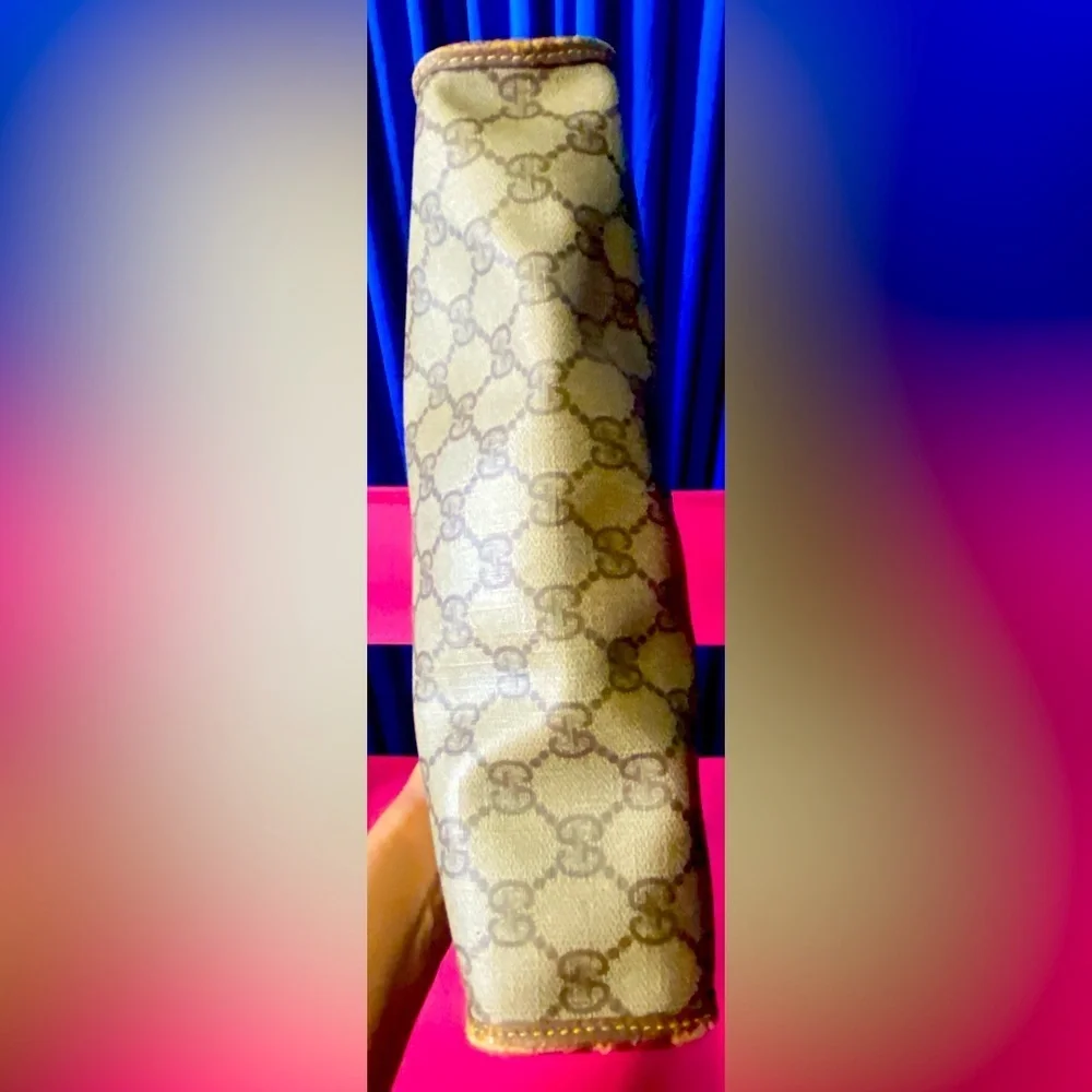 GUCCI Monogram Clutch, Authentic. EUC